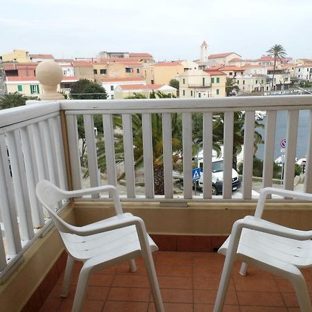 Lina Hotel Stintino Esterno foto
