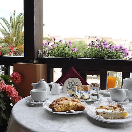 Lina Hotel Stintino Esterno foto