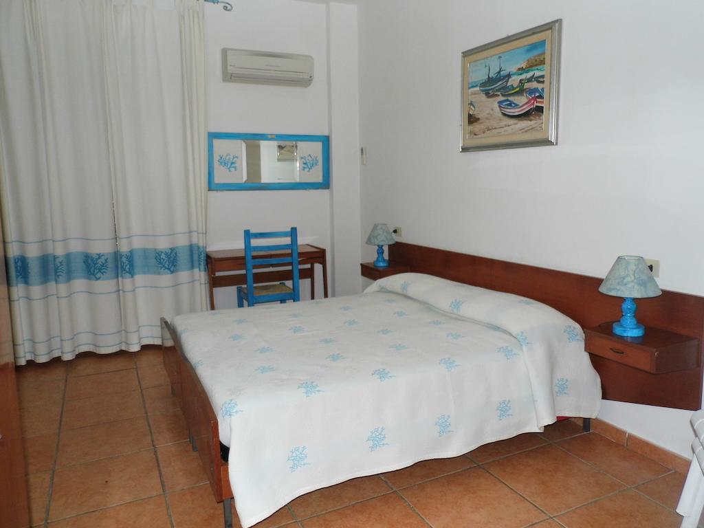 Lina Hotel Stintino Camera foto