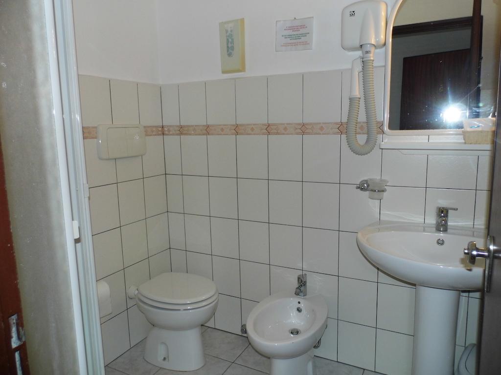 Lina Hotel Stintino Camera foto