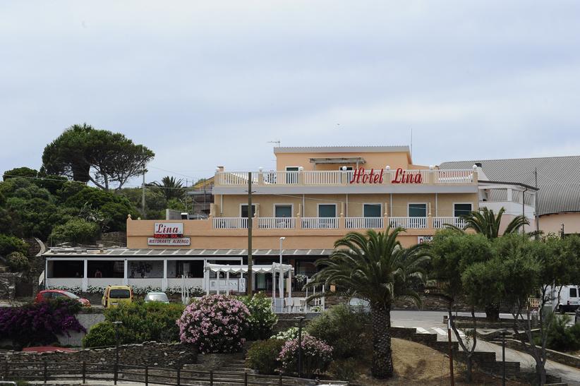 Lina Hotel Stintino Esterno foto